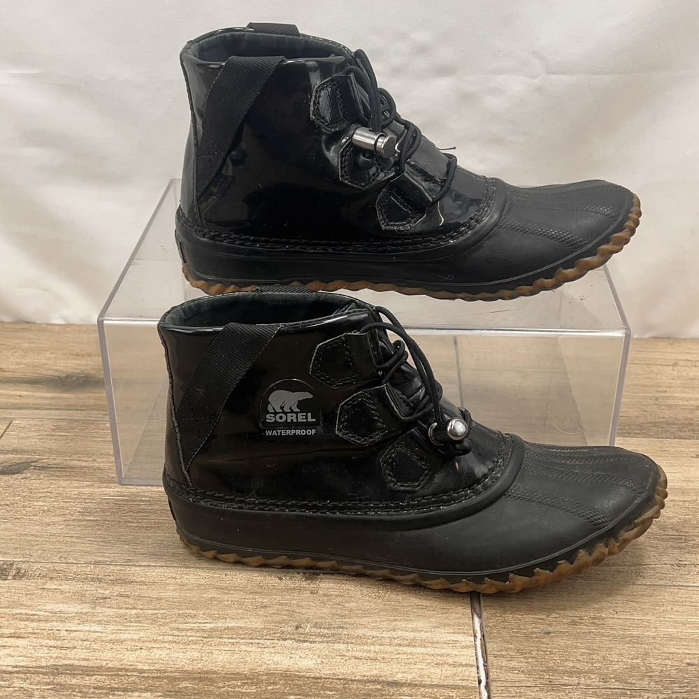 Sorel Out N About Ankle Rain Boots Womens Size 8 Black Patent Rubber